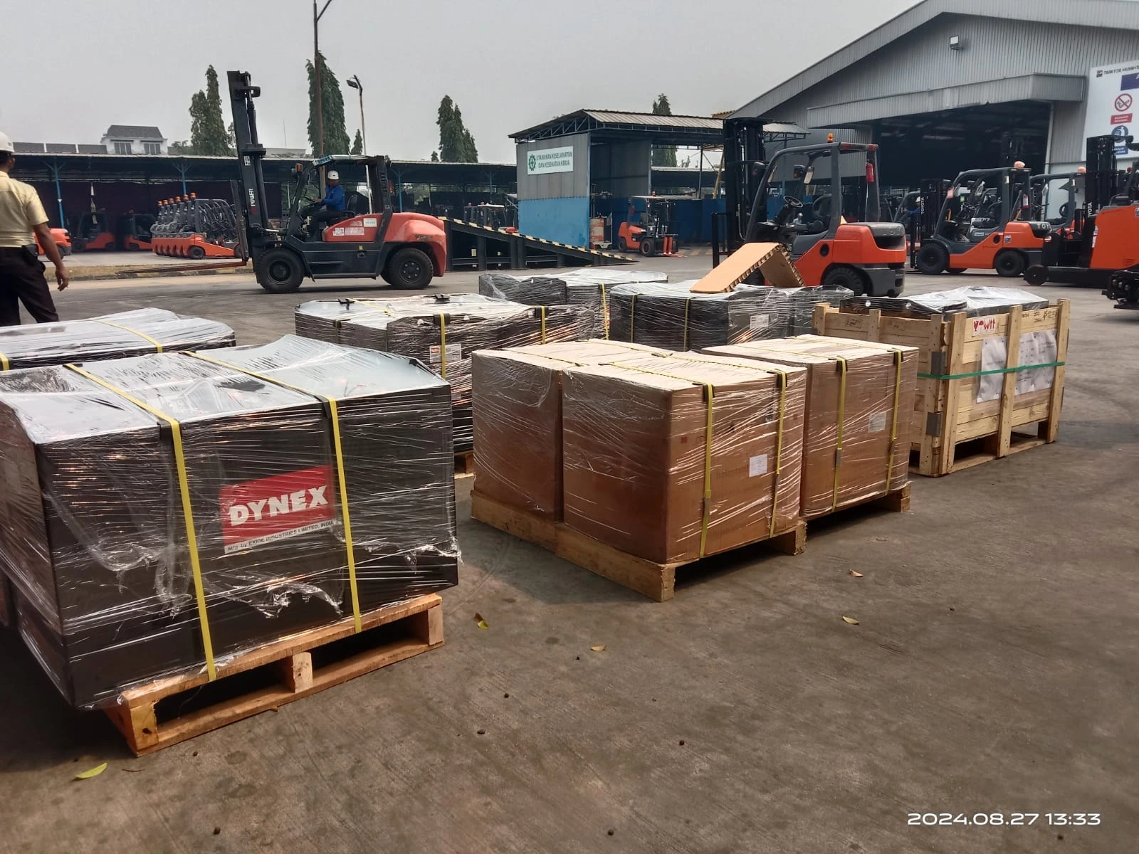 Forklift battery rental solution for warehouse and manufacturing by BPSI